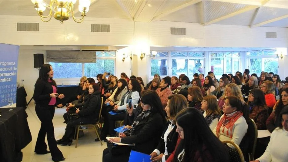 Buscan potenciar el rol de las  mujeres en los sindicatos