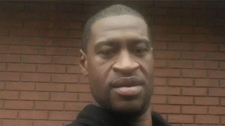 Un video de poco más de  8 minutos muestra cómo mataron a George Floyd en custodia policial