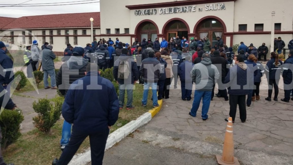 Analizan descuentos para  los agentes que no trabajen