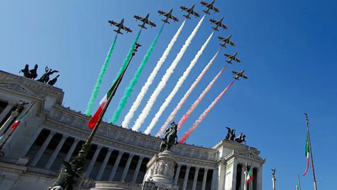 Con gran congoja, la  República de Italia  cumple hoy 74 años