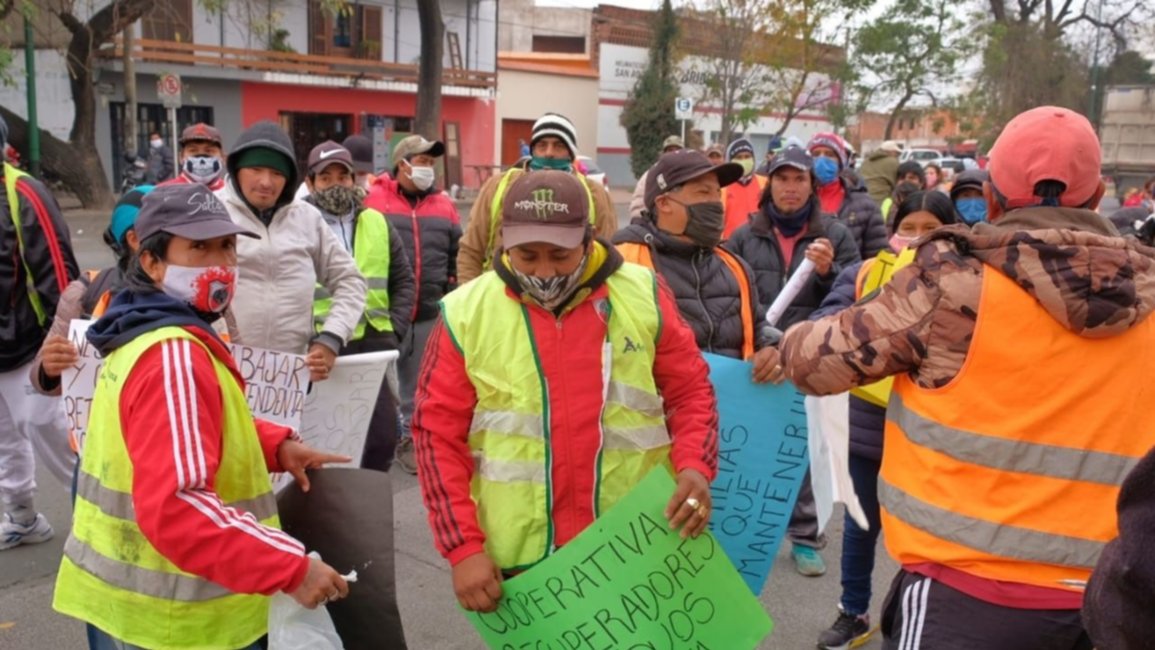 Cooperativas de reciclaje piden volver al vertedero San Javier