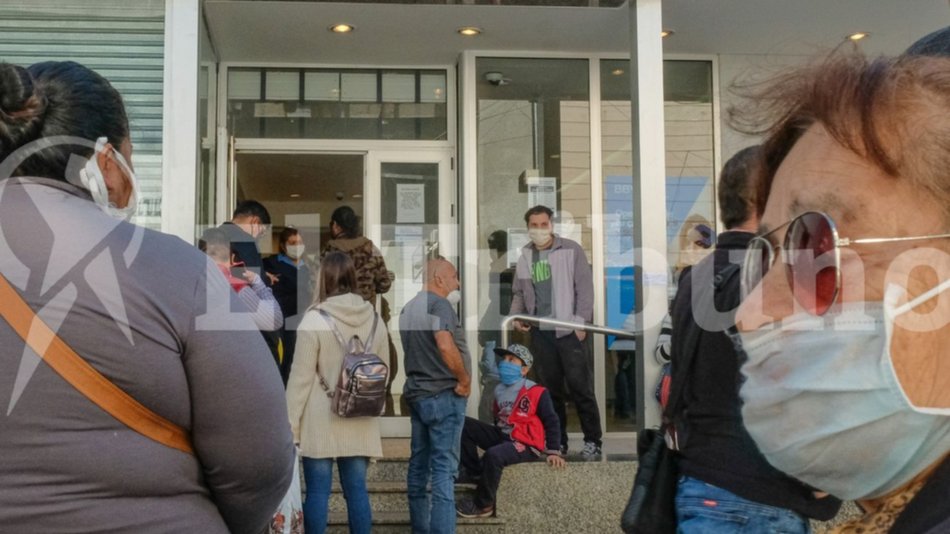 En Salta, los estatales  no tienen problemas  con el aguinaldo