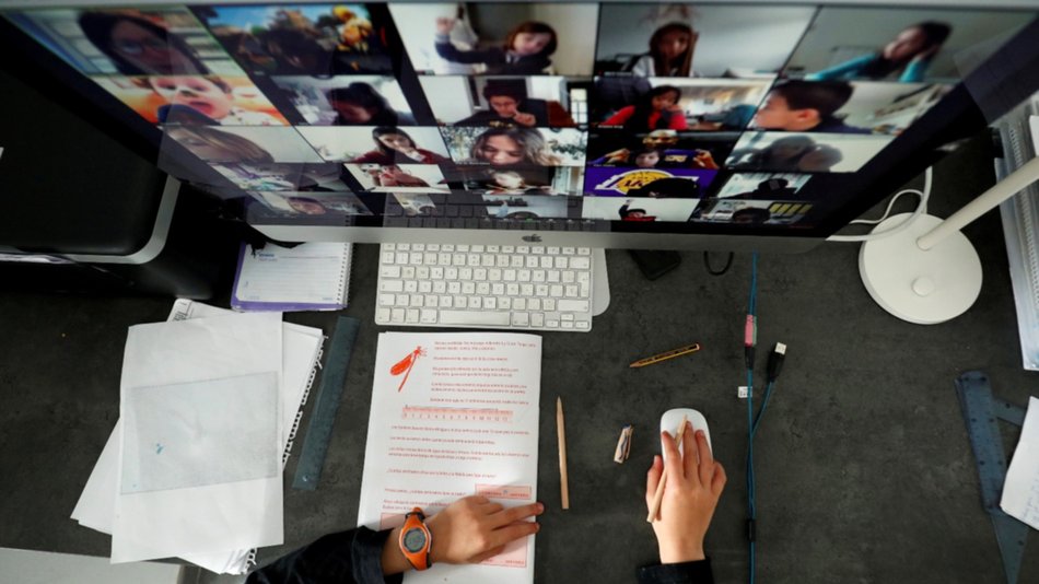 Una tarea escolar que se propaga en las redes sociales