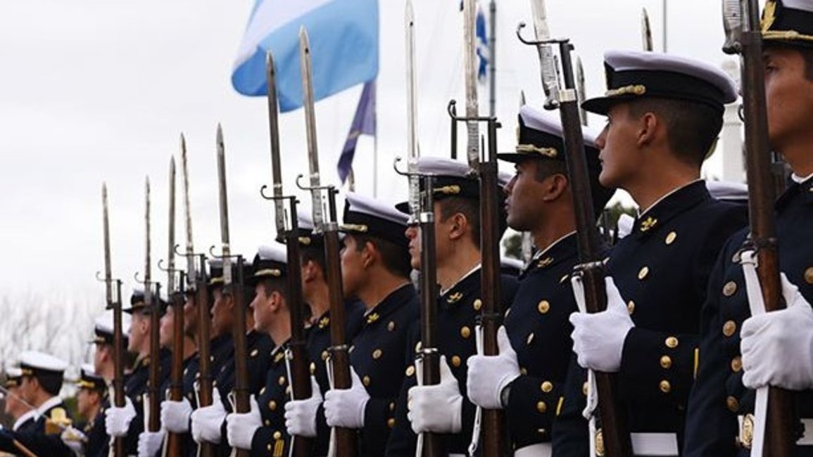 Por la pandemia, pocos jóvenes se anotaron para la Naval