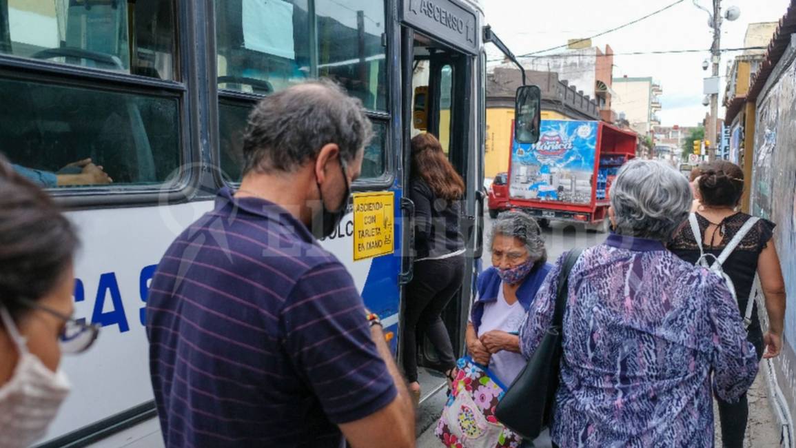Hoy no habrá paro de colectivos y dan un plazo hasta el próximo martes