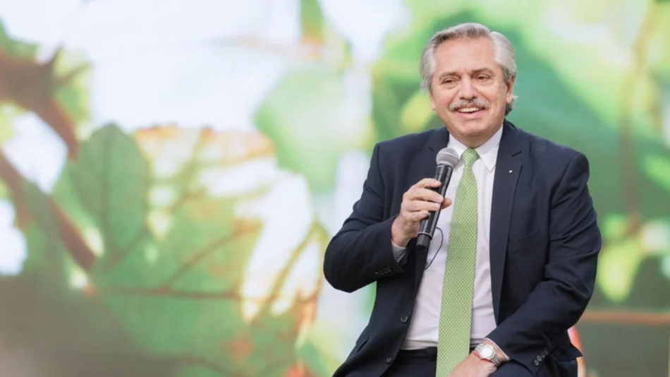 Alberto Fernández: "Nadie le hizo más daño al mundo que los seres humanos"