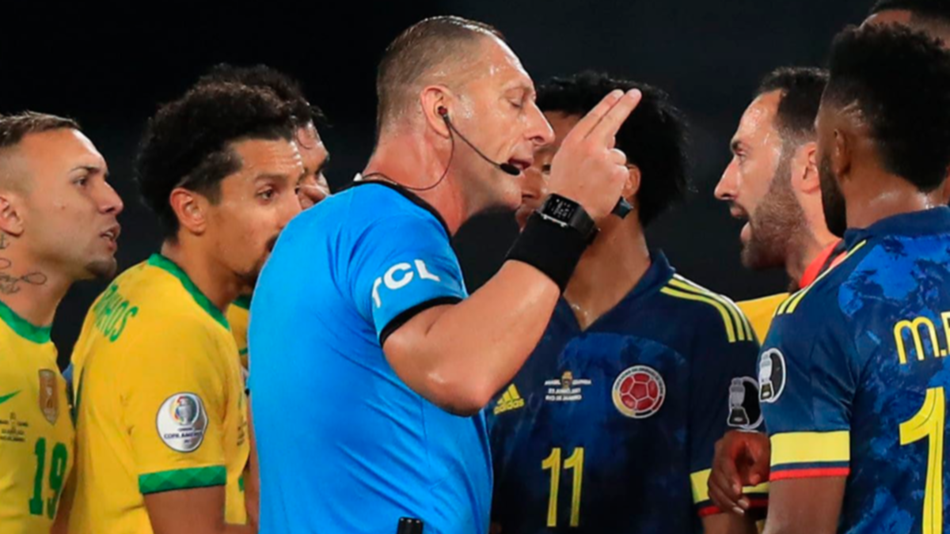 Todo Colombia contra Pitana por el escandaloso gol de Brasil