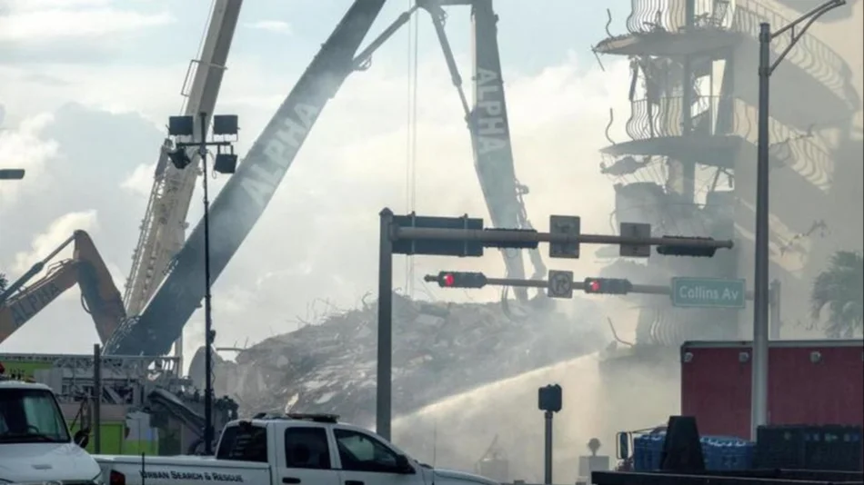Derrumbe en Miami: un incendio dificulta labores de rescate de sobrevivientes