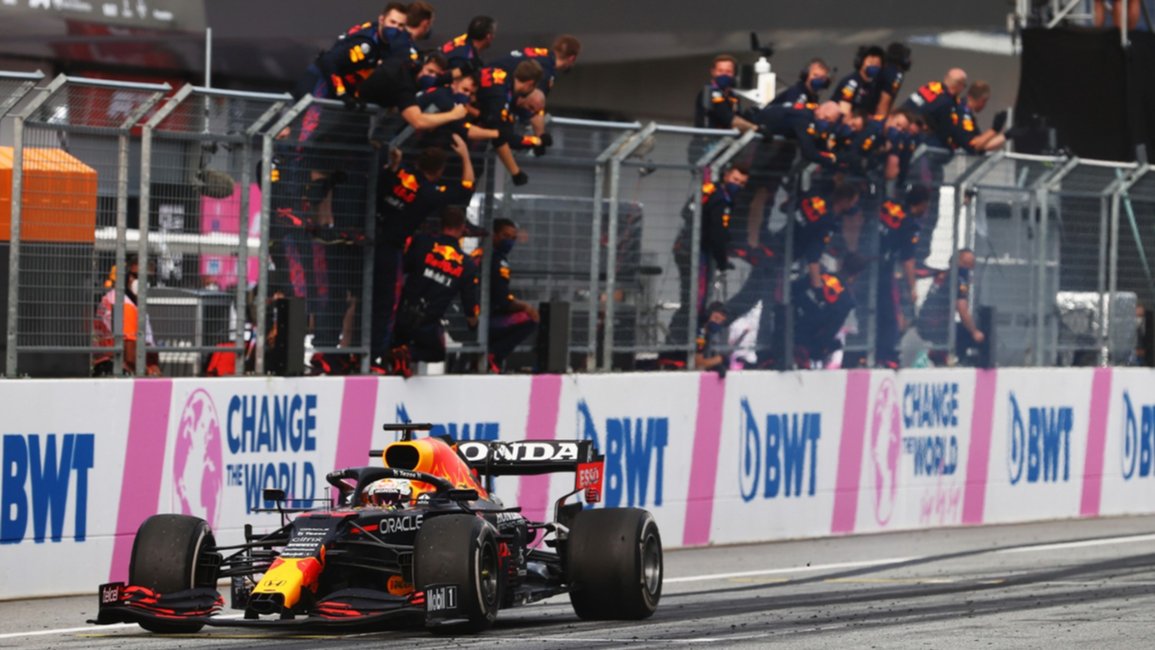 Verstappen toma más luz de ventaja en la Fórmula 1