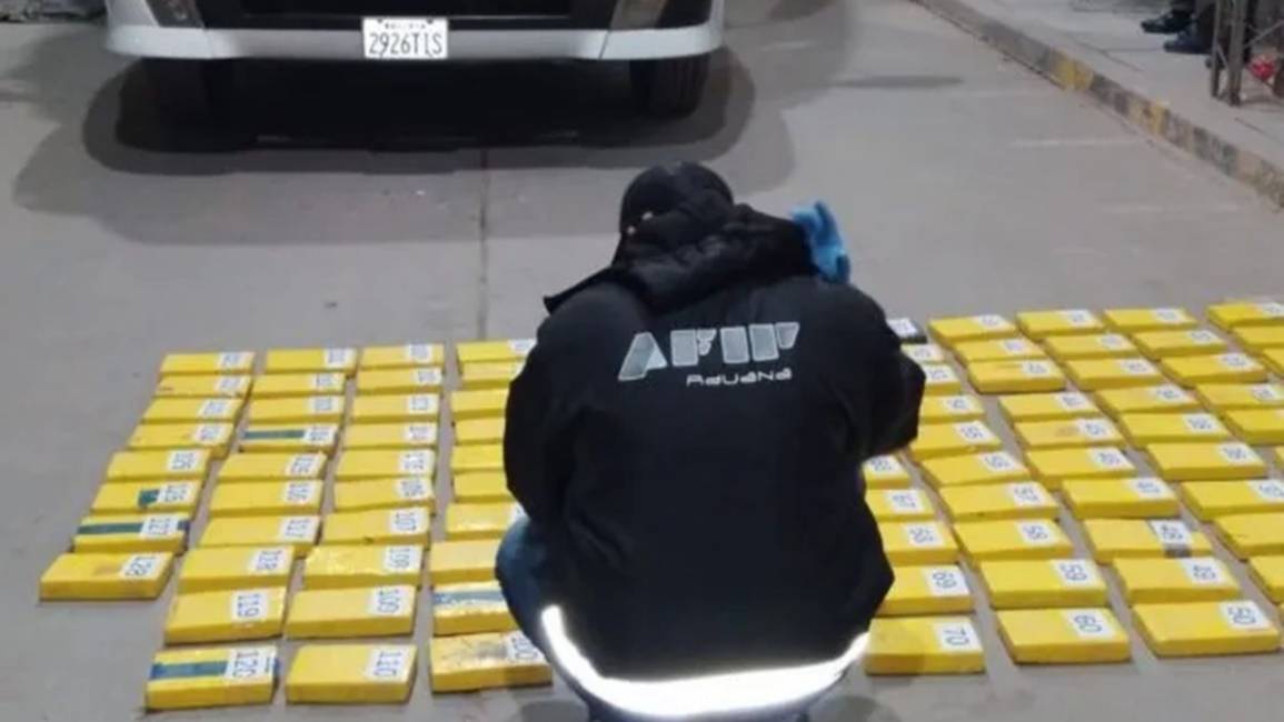 Ingresó a la provincia con bananas y ¡con 131 kilos de cocaína!