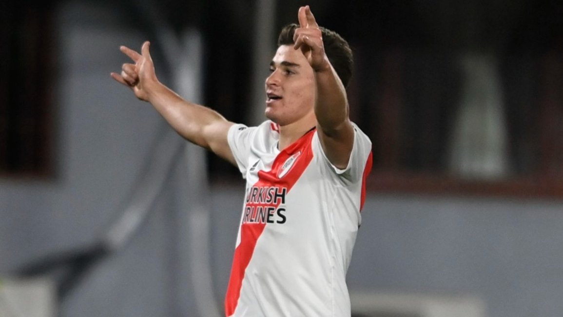 River y Colón juegan otro partido con “pica” y bronca