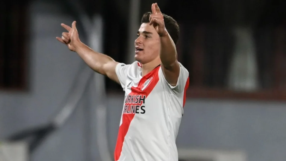River y Colón juegan otro partido con “pica” y bronca