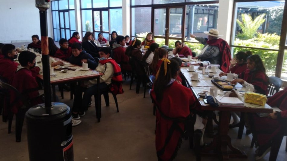 Entusiasmo de alumnos con la Gesta Güemesiana 
