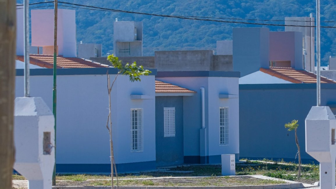 Viviendas sociales con diseño bioclimático y calefón solar