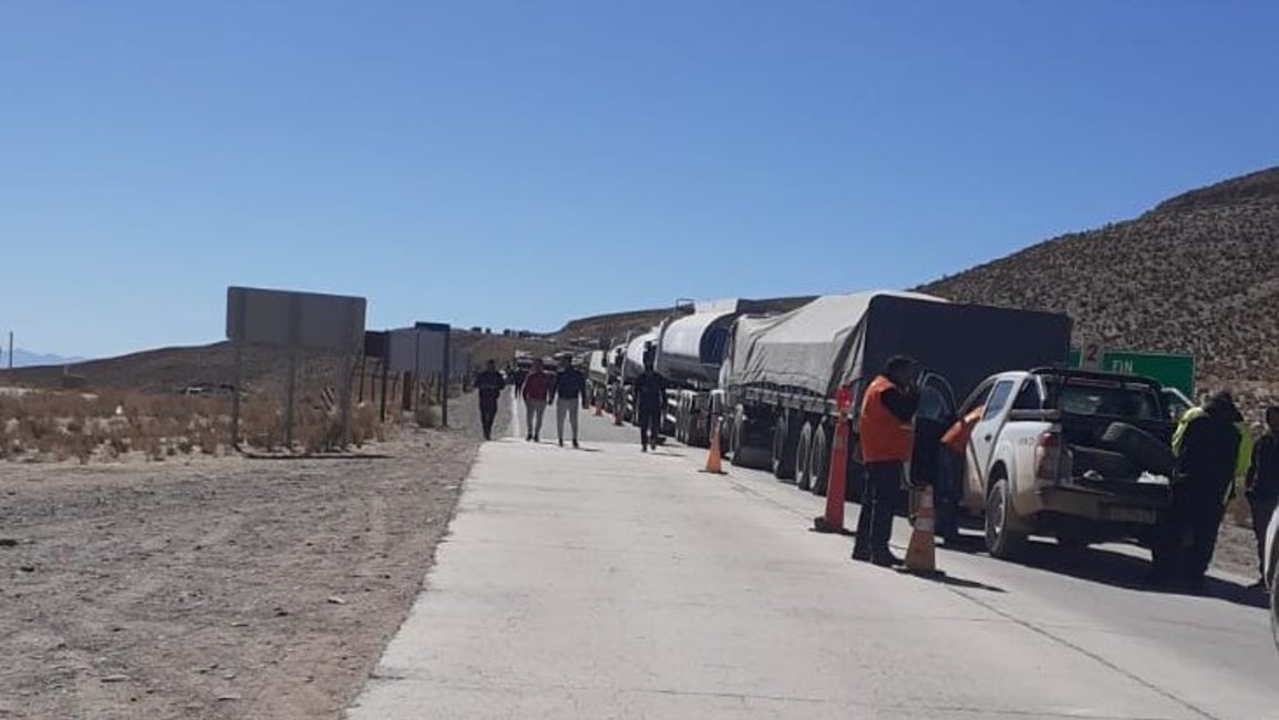 Docentes autoconvocados continúan con el corte de ruta en San Antonio de los Cobres