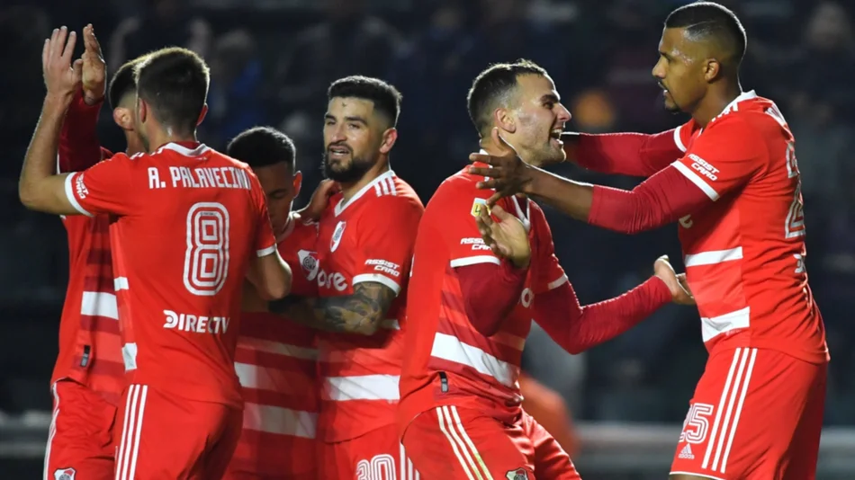 VIDEOS. River goleó a Banfield como visitante y se aleja en la cima del campeonato