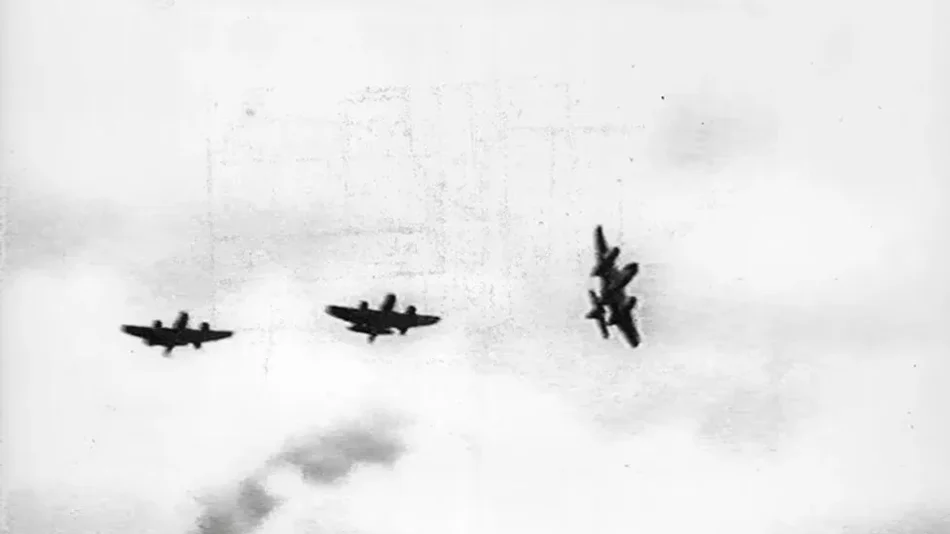 Con IA se le pudo poner color a un video que registra el horror del bombardeo de 1955 en Plaza de Mayo 