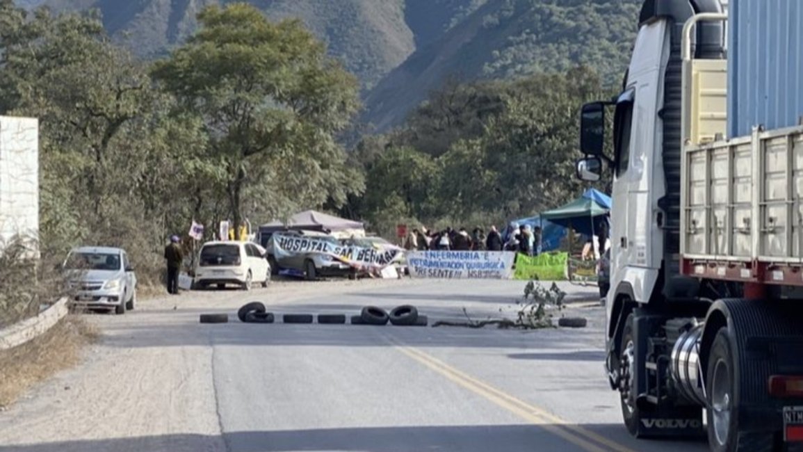 Tras un acuerdo entre el Gobierno y los autoconvocados, se levantó el corte en la ruta 51 