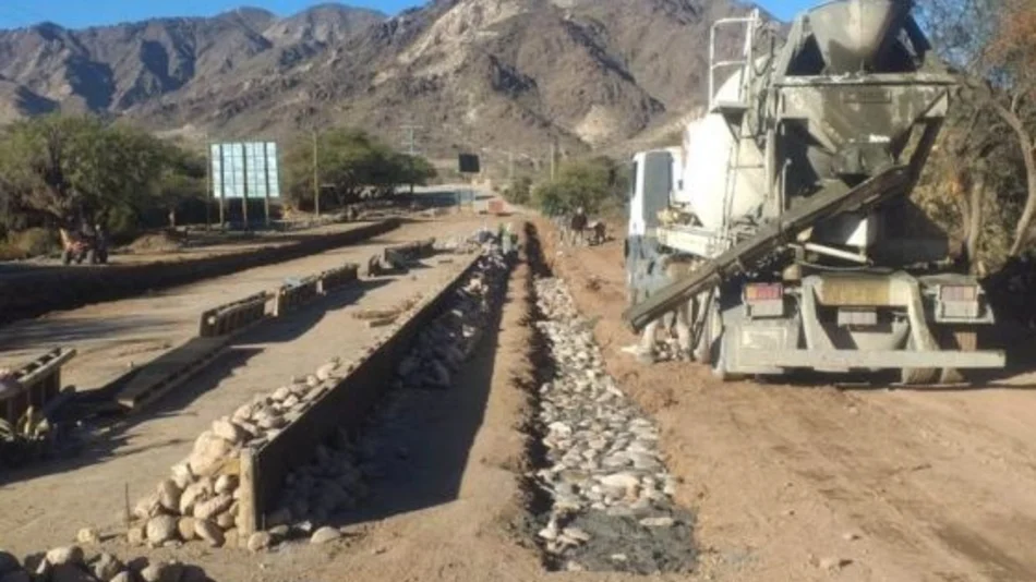 Avanzan las obras de pavimentación de la ruta nacional 40