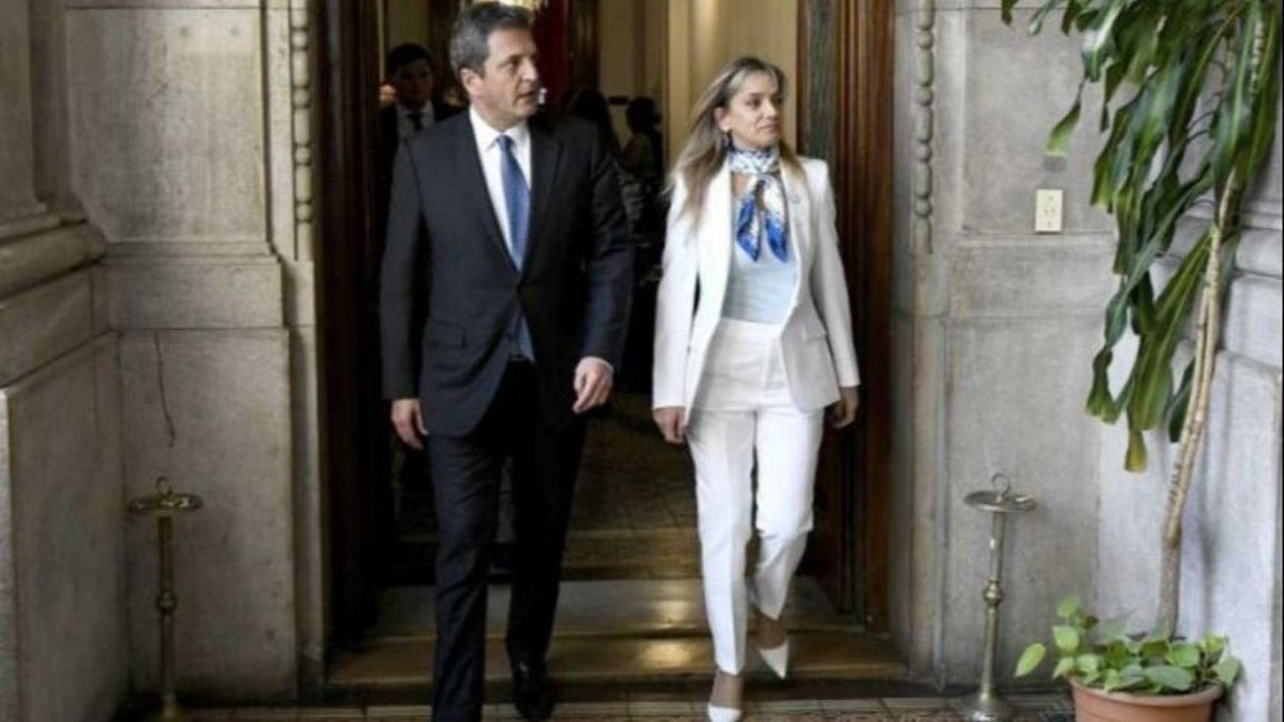 "El reposo del guerrero": la particular foto de Massa que publicó Malena Galmarini