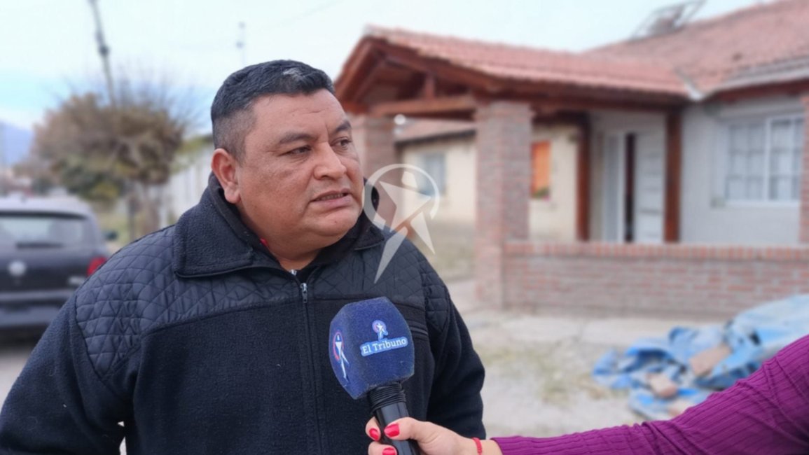 El comisario que salvó a una familia de morir intoxicados: "No dudé un segundo en ingresar para ayudar"