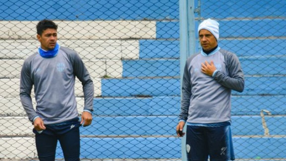 Gimnasia y Tiro juega por el 1er. triunfo de visitante