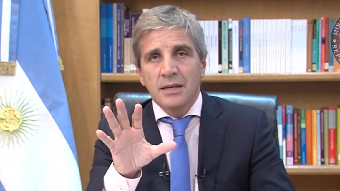  El Gobierno logró superávit aferrado al "no hay plata"