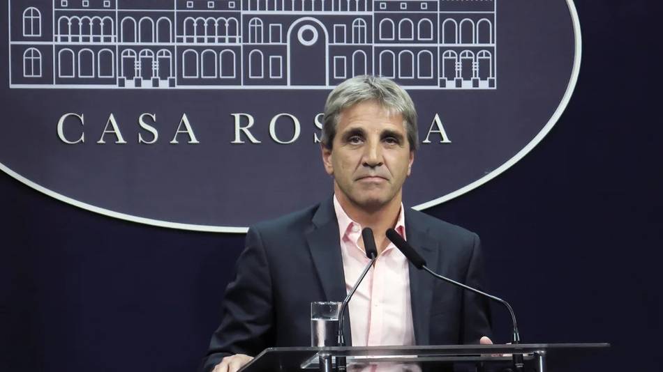 Cuáles son los sectores que se pueden beneficiar con la baja del impuesto PAIS
