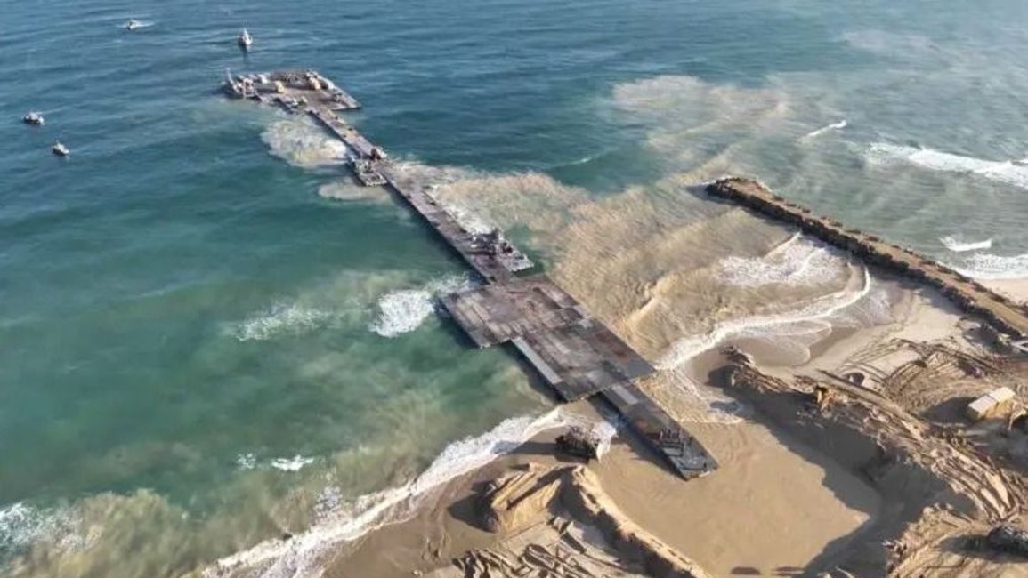 Un "fiasco": el muelle humanitario construido por EE.UU. en Gaza para llevar ayuda, apenas funciona