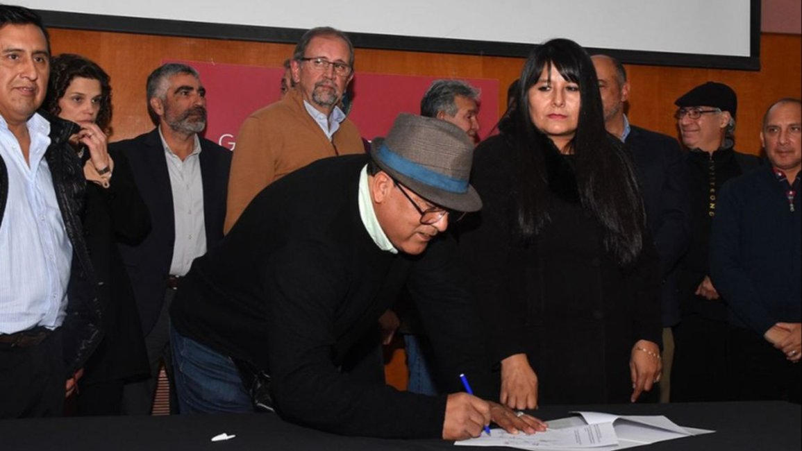 Estatales acordaron un 33% de aumento hasta septiembre