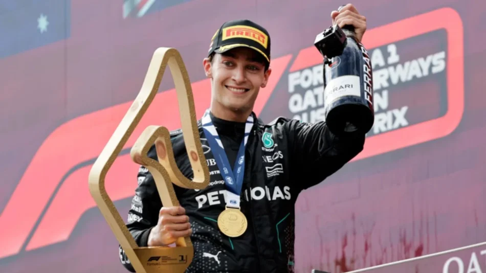 Fórmula 1: Verstappen y Norris chocaron, Russell aprovechó y ganó el GP de Austria