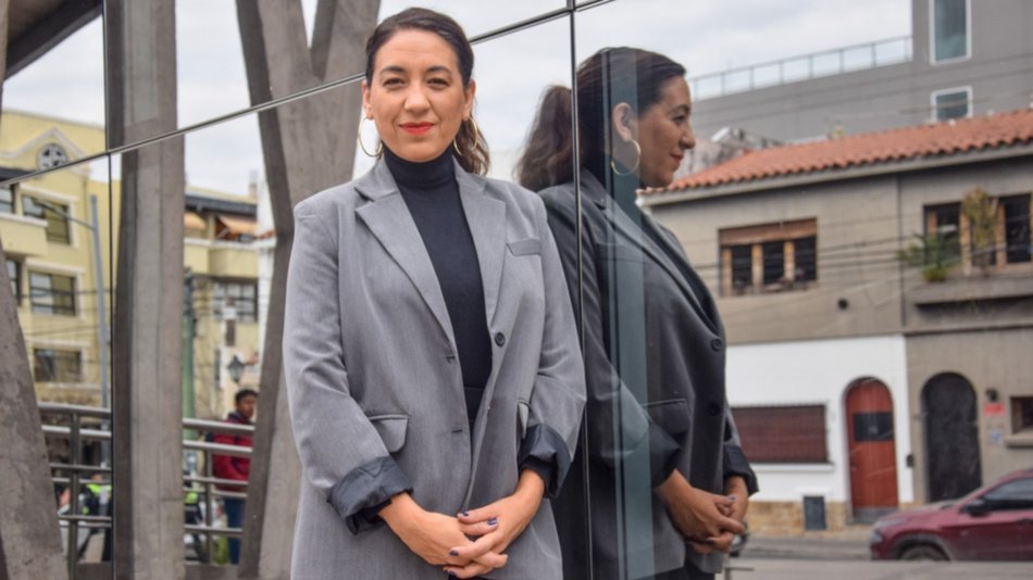 Lorena Vega: "El teatro abre mundos y permite ejercitar una mirada sensible"