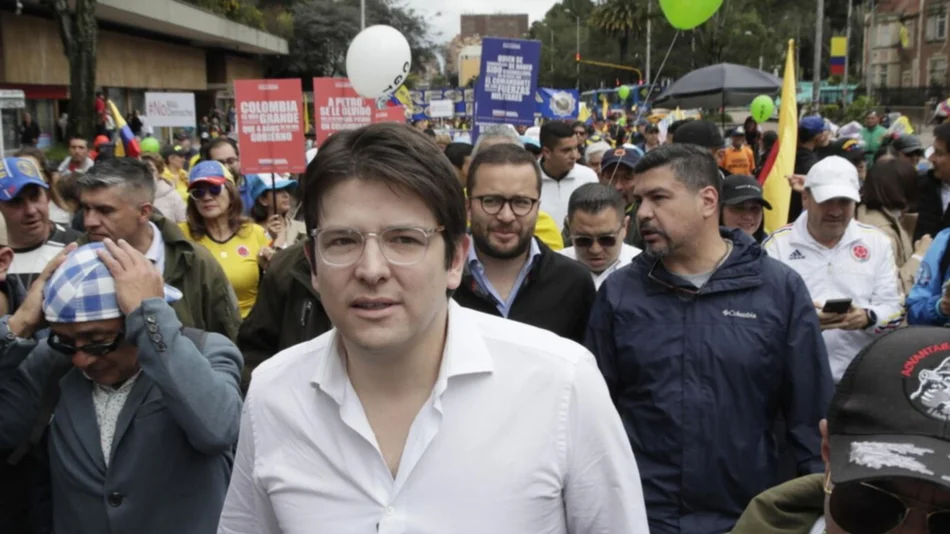 VIDEO. Atentado en Colombia: balearon a un precandidato presidencial durante un acto