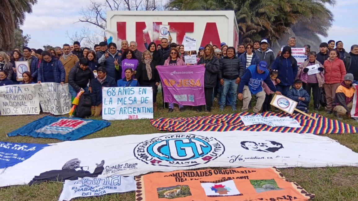 Tensión en INTA: trabajadores protestaron contra el plan de ajuste