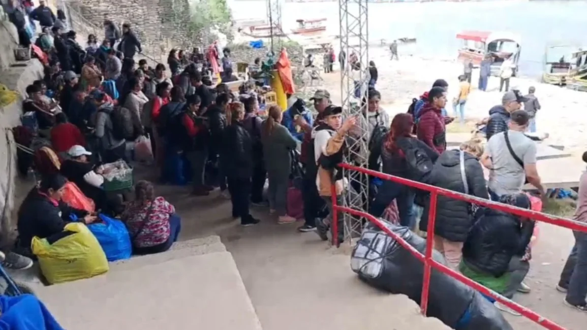 Aguas Blancas: Puerto Chalanas estuvo cerrado 4 horas por una orden de Prefectura Naval