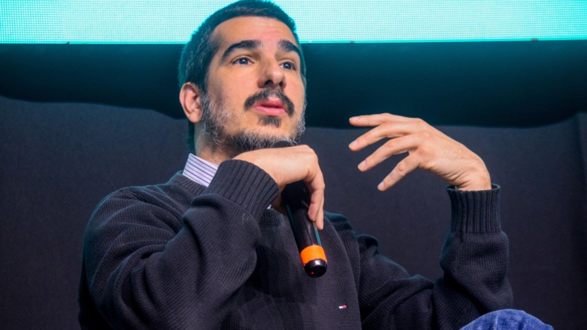 VIDEO. “La inteligencia no es artificial, es colectiva”, analizó Luciano Lutereau 