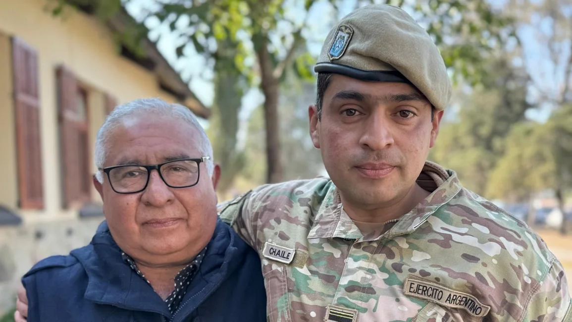 Orgullo de hijo y un homenaje a un padre