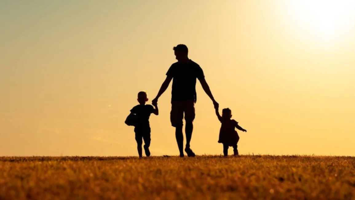 Día del Padre: afecto, reflexión y el desafío de ejercer la paternidad en tiempos cambiantes