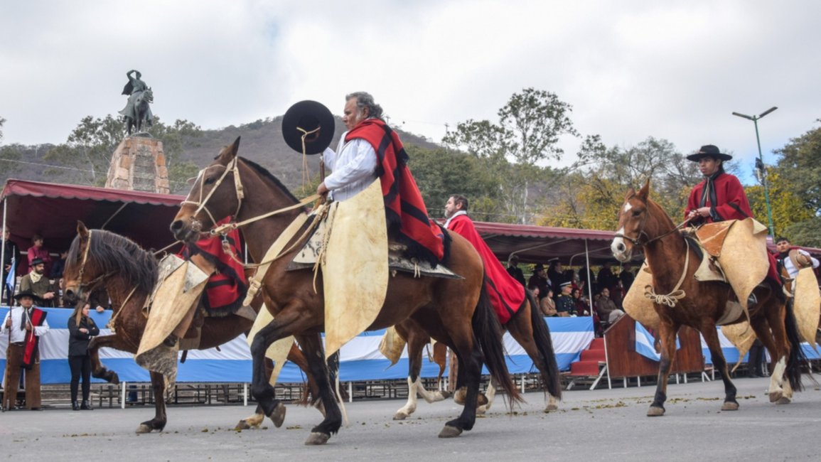 Cinco mil gauchos honraron a Güemes