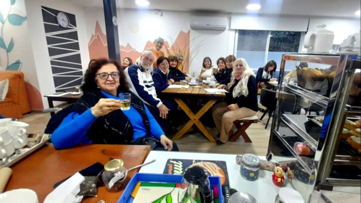 El té en hebras como ritual: una experiencia sensorial que gana adeptos en Salta