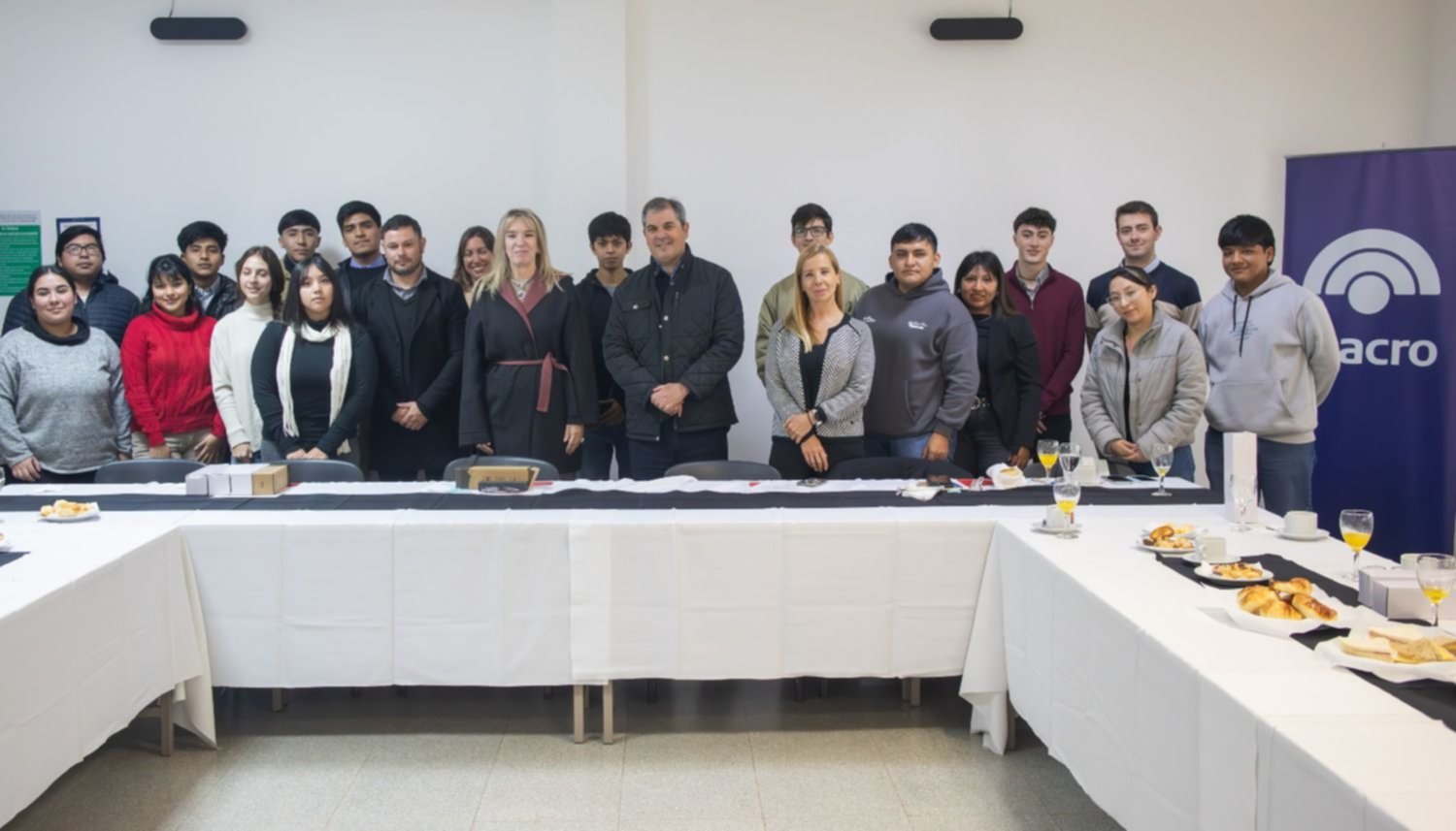 Acompañar historias, construir futuro: UCASAL y Banco Macro renovaron su compromiso con los estudiantes en un nuevo Desayuno Anual