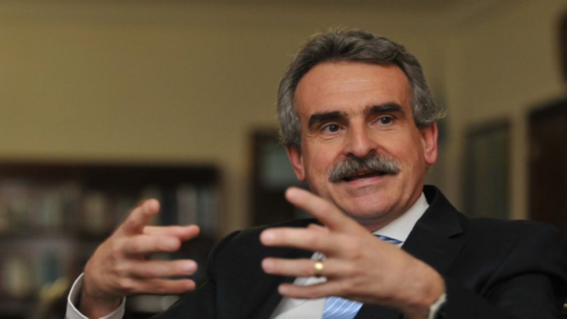 Rossi: Los fondos buitres son la cara más perversa del capitalismo financiero