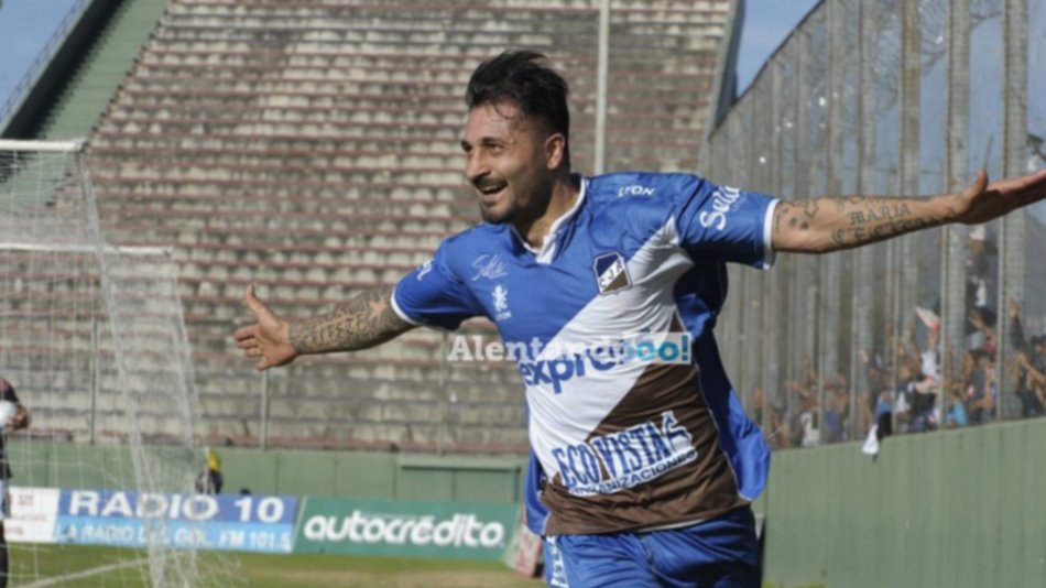 Juventud, con buenos augurios, arrancó ganando en el tetradecagonal | Mitre