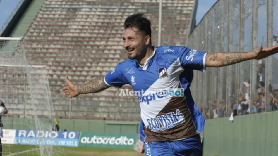 Juventud, con buenos augurios, arrancó ganando en el tetradecagonal | Mitre