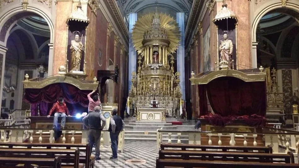 La Catedral ya palpita la Fiesta del Milagro salteño