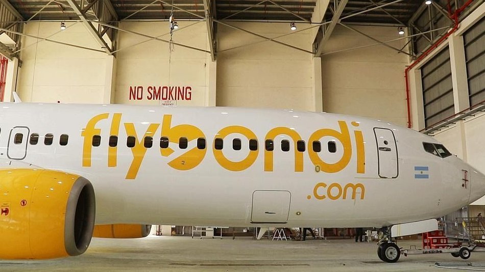Flybondi: un fiscal pide suspender los vuelos y que se evalúe la seguridad de la low cost 