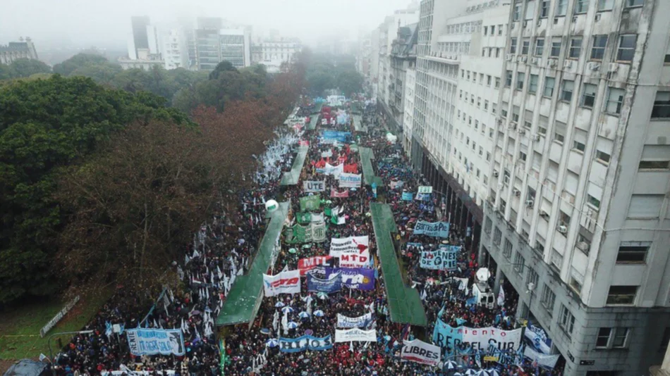 Seguridad Interior: el decreto de Macri sobre las FFAA busca "acallar las protestas sociales" 