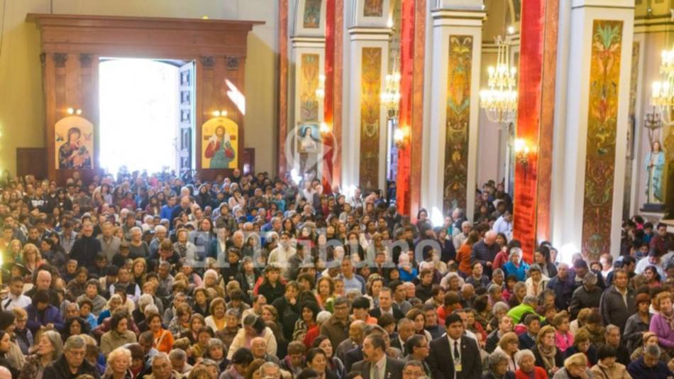 No podrán obligar a  los trabajadores estatales a ir a misa