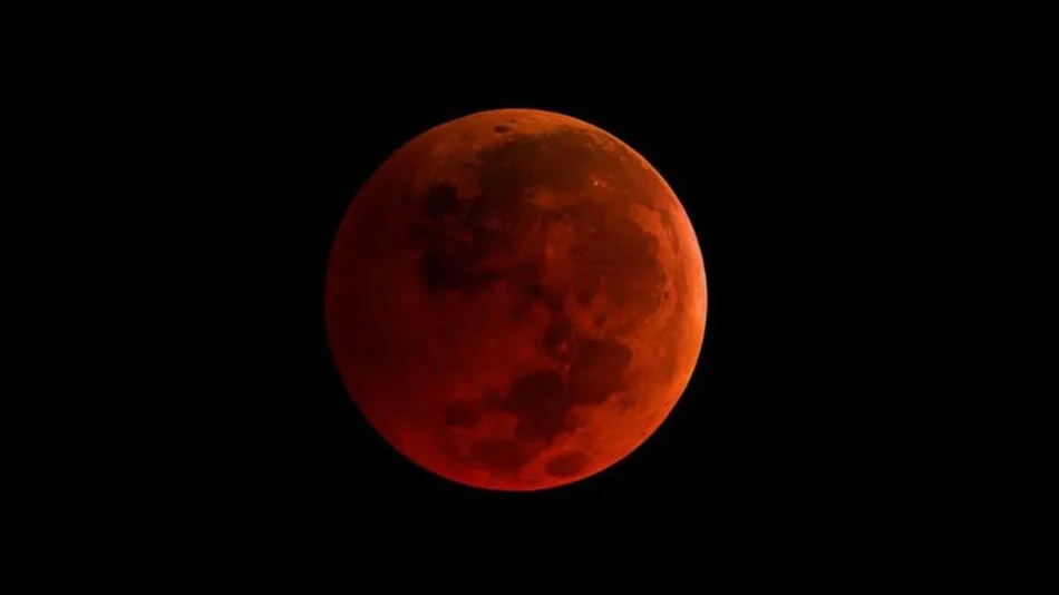 Eclipse lunar más largo del siglo XXI 