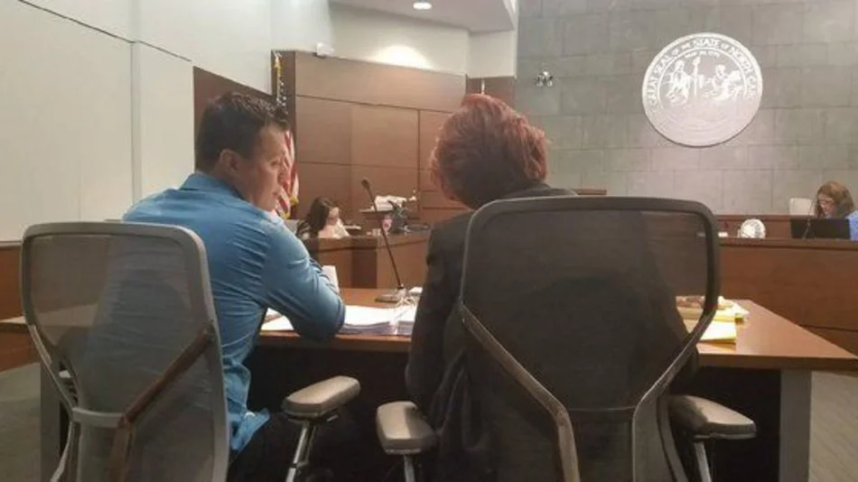 Tuvo un romance con una mujer casada y tendrá que compensar al marido con $8 millones